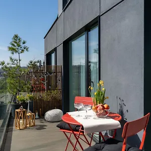 https://2-minutes-apartments.krakowhotelspoland.com